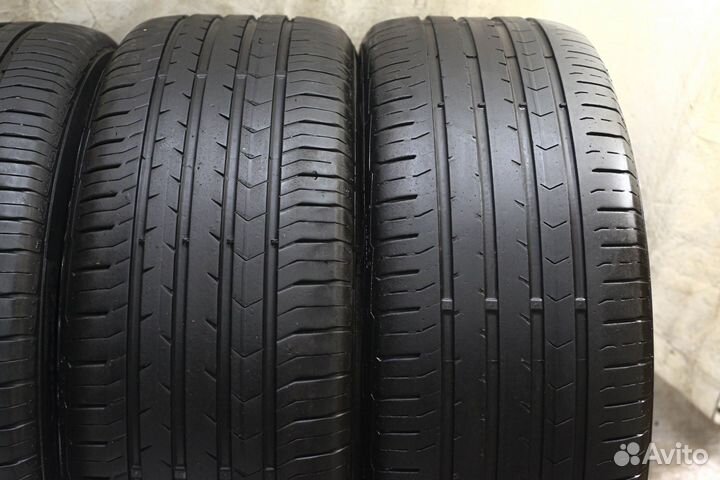 Continental ContiPremiumContact 5 215/55 R17 94W