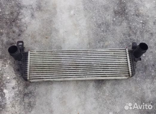 Volkswagen t5 Интеркулер 7E0145804A