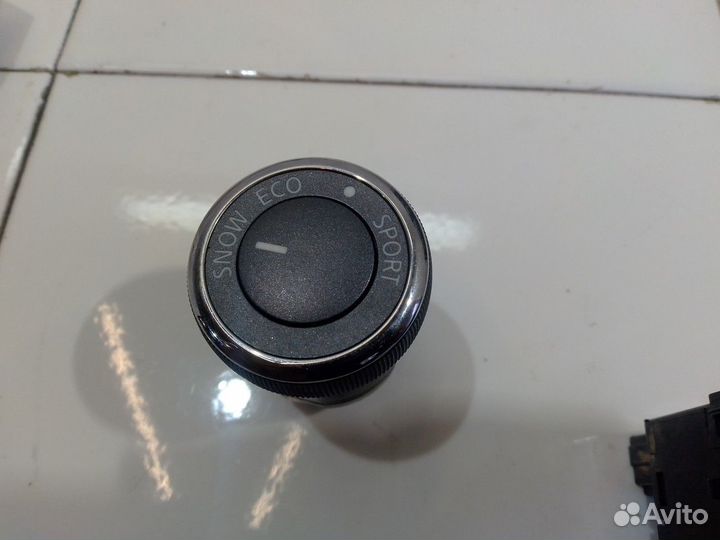 Кнопка (Infiniti QX60)