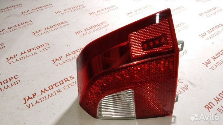 Фонарь задний правый Volvo V70 универсал B5254T10