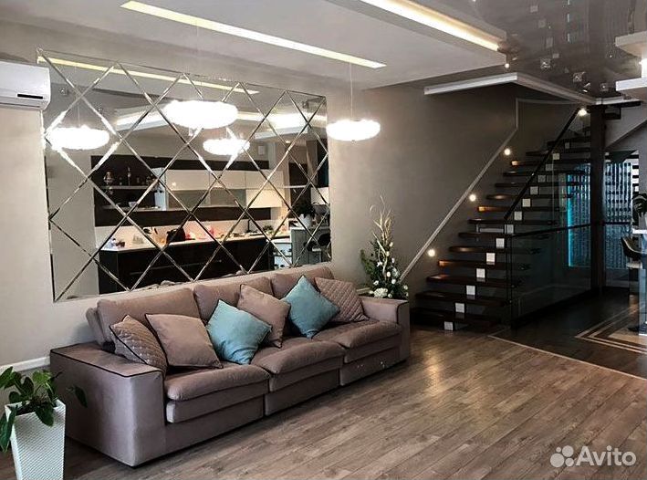 Зеркало настенное