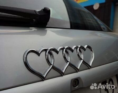 Эмблема наклейка знак значок audi хромированный