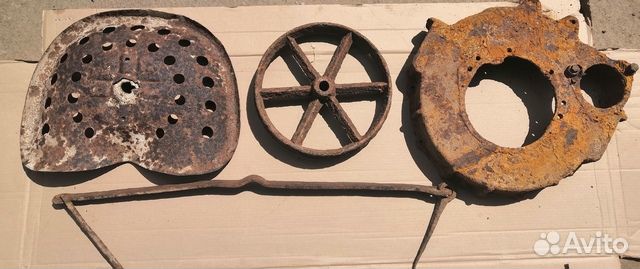 Старинные предметы быта: колесо, седло, рейка