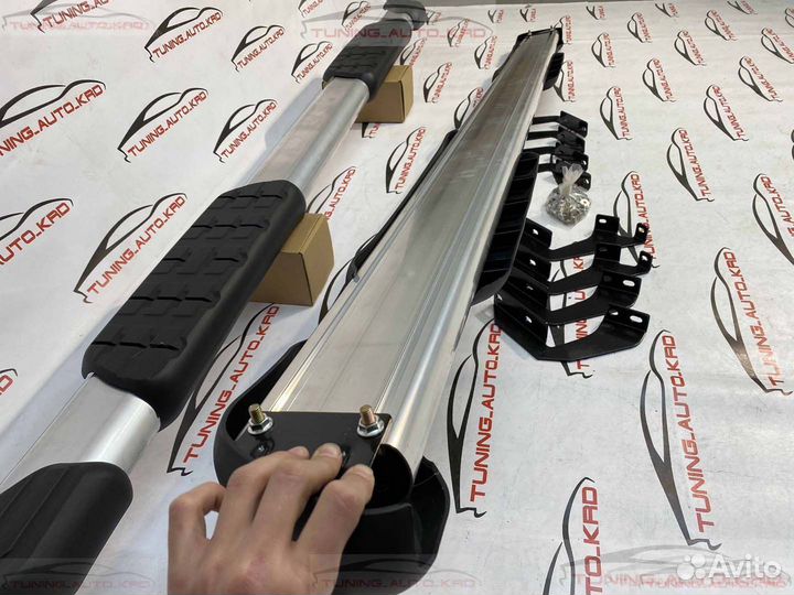 Подножки Toyota Tundra H0218