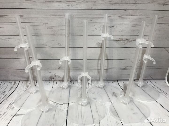 Подставки для кукол