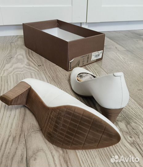 Туфли женские Tamaris 39