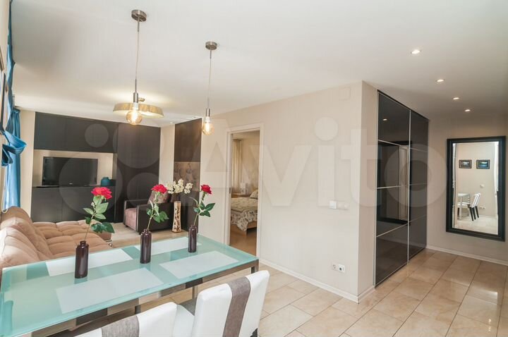 2-к. квартира, 56 м², 3/12 эт.