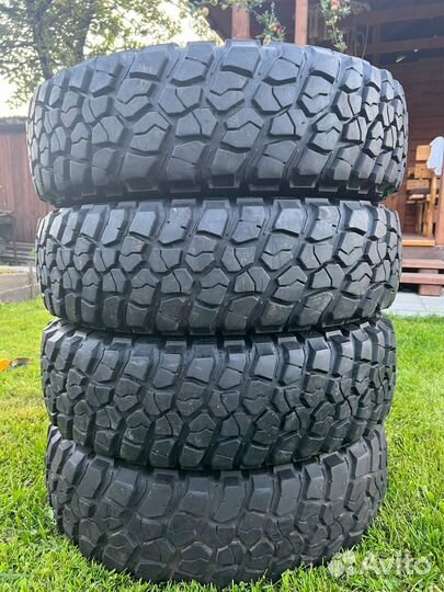 Bfgoodrich Mud-Terrain T/A KM2 225/75 R16