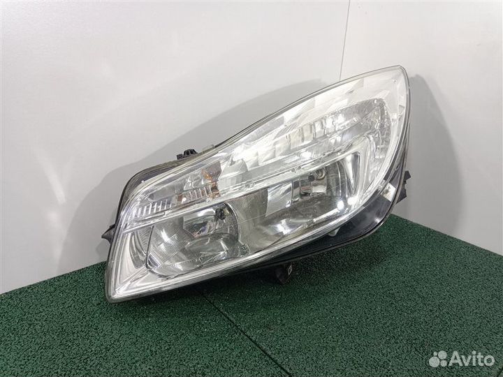Фара левая Opel Insignia 2009