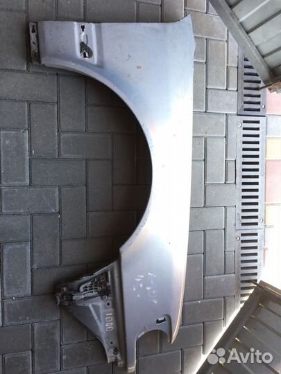 Крыло Ауди 45 кузов с4