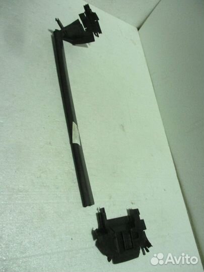 Воздуховод радиатора нижний Mercedes S W221