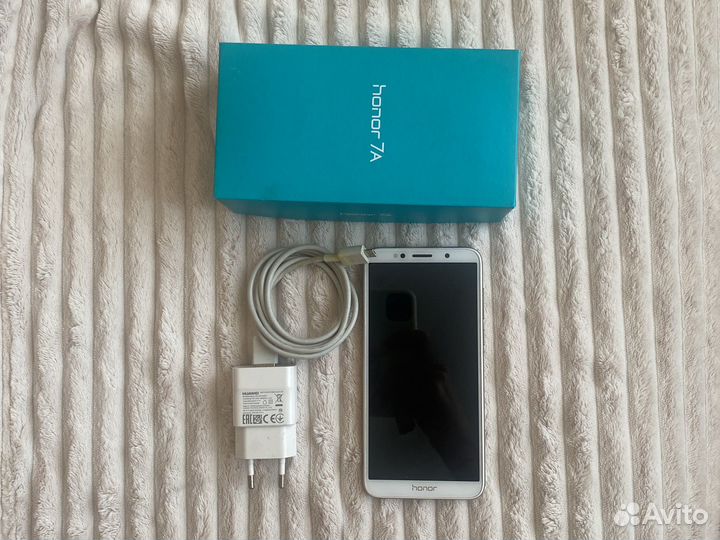 Телефон Honor 7а