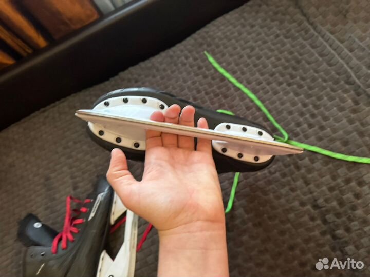 Коньки хоккейные 43 размер новые