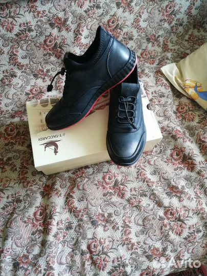 Туфли подростковые новые