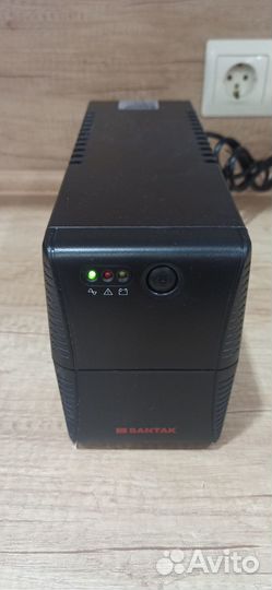 Новые бесперебойники santak R650