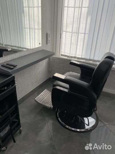 Кресло барбера Сатурн Saturn