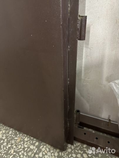 Дверь входная железная бу