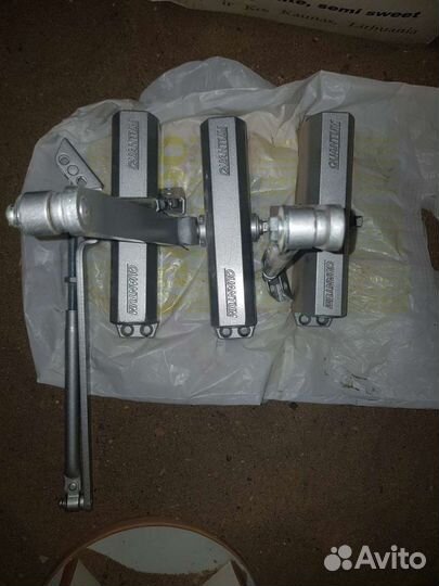 Дверные доводчики Quantum