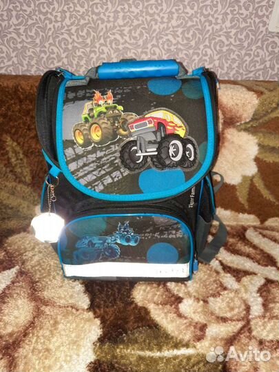 Рюкзак школьный