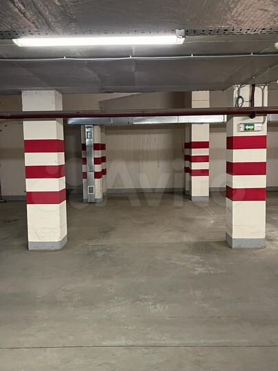Машиноместо, 24 м²