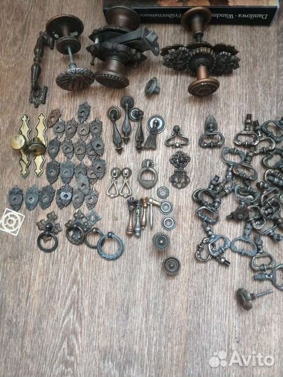 Мебельная фурнитура СССР. Ручки мебельные. Дверные