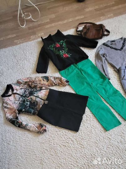 Продам женские вещи пакетом размером 40-42