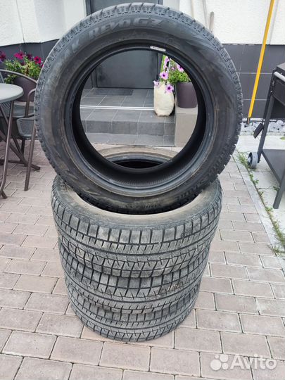 Bridgestone Blizzak Revo GZ 215/55 R17
