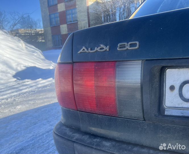 Запчасти на audi 80 b4