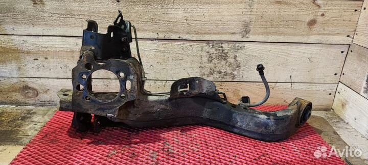 Рычаг задний правый Nissan X-Trail