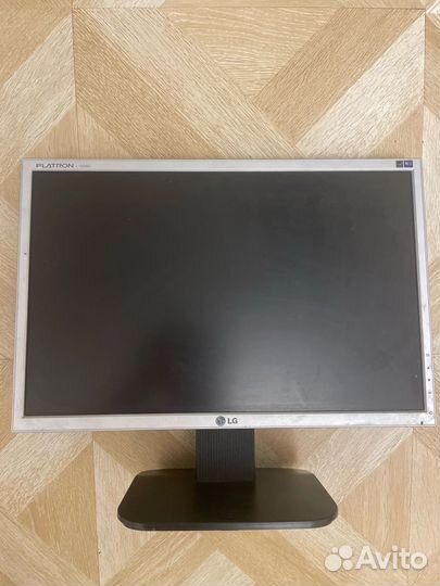 Монитор LG