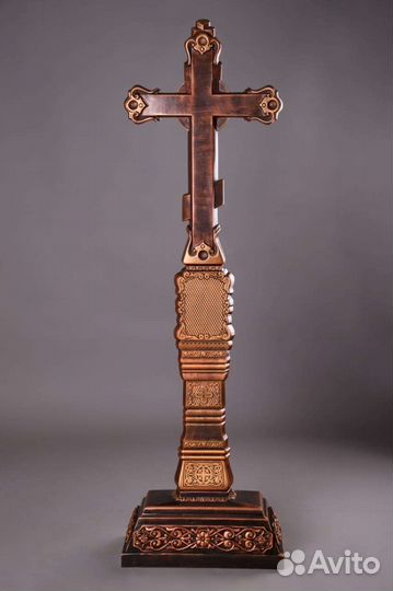 Памятник крест на могилу надгробия