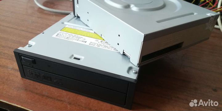 Приводы CD, CD-RW, DVD-RW