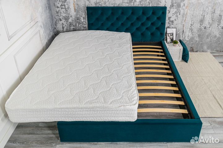 Кровать двуспальная 160х200 барокко велюр