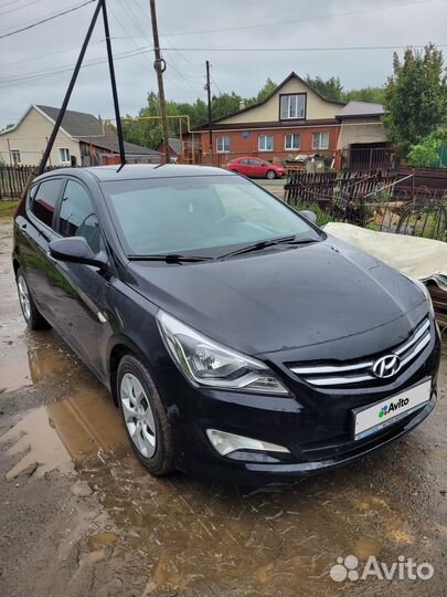 Hyundai Solaris 1.4 AT, 2015, 77 000 км