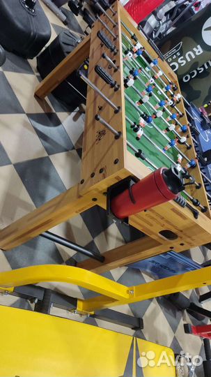 Настольный футбол, игровой стол