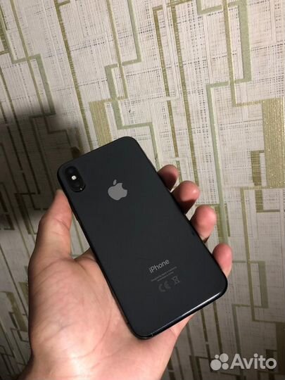 Телефон iPhone X