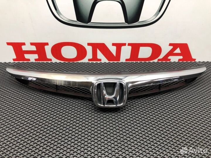 Решетка радиатора передняя Honda Civic FD(4Д) 2008