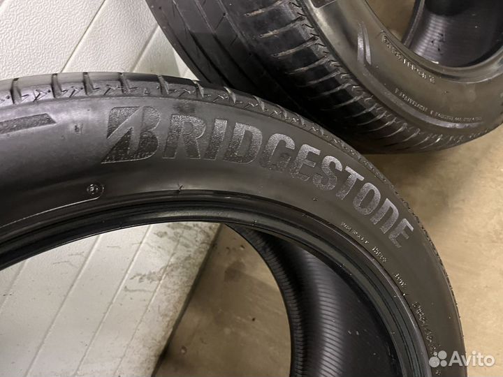 Bridgestone Alenza 001 285/45 R22