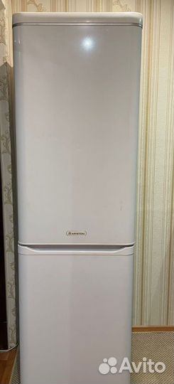 Холодильник ariston бу