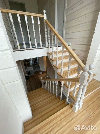 Лестница на металлокаркасе