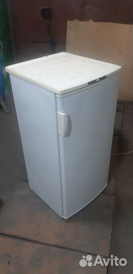 Холодильник рабочий