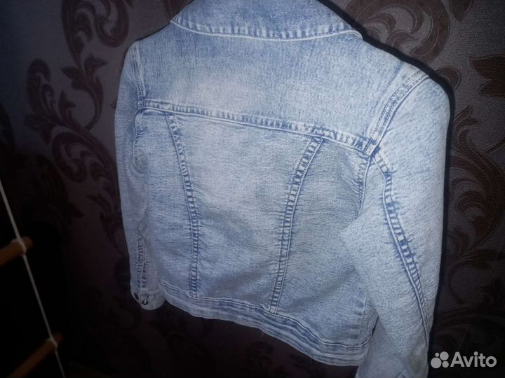 Джинсовая куртка levis