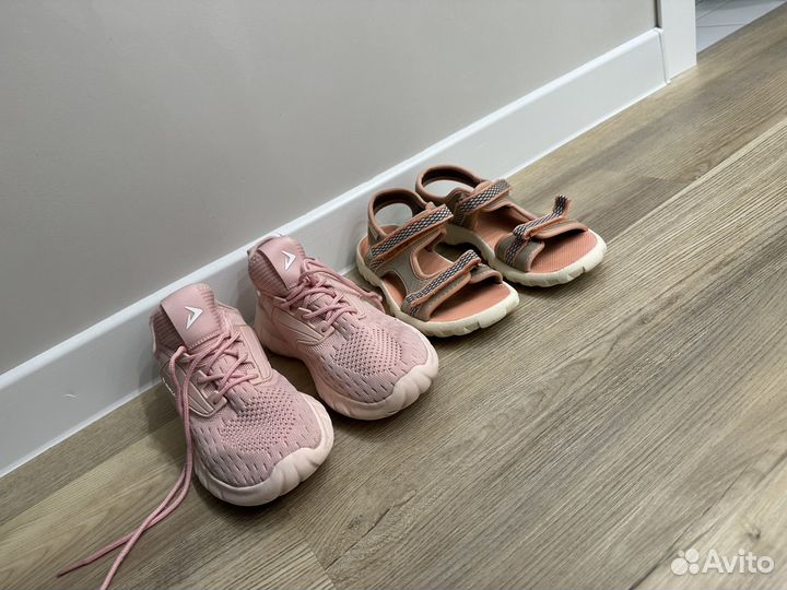 Детские вещи пакетом обувь