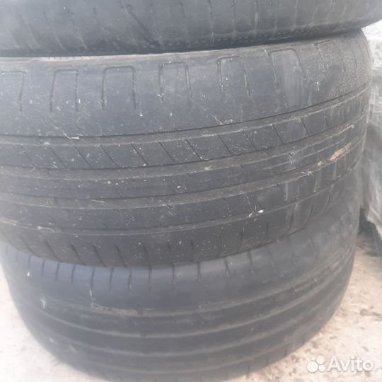 Goodyear EfficientGrip Performance 225/50 R17