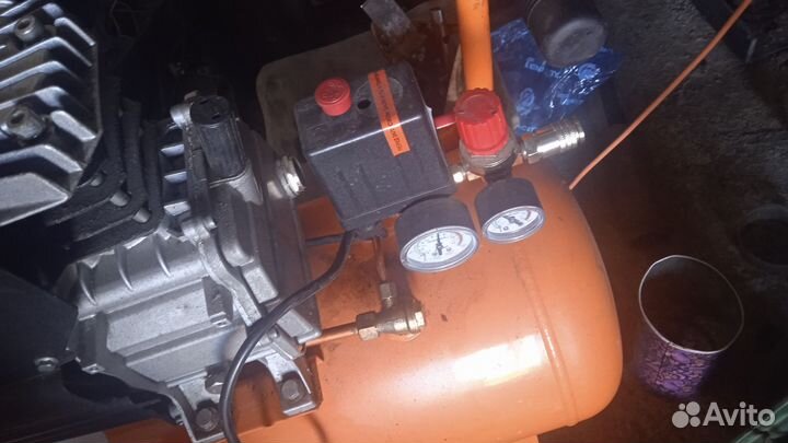 Воздушный компрессор