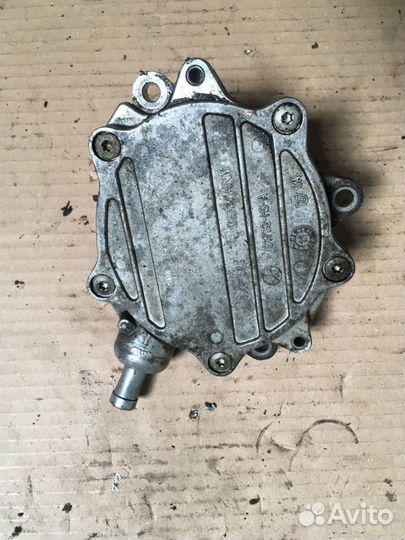 Вакуумный насос bmw N42 N46 11667542498