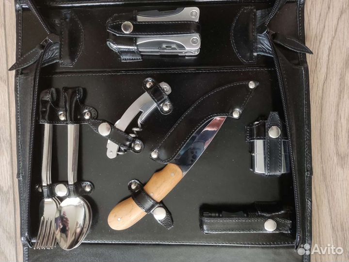 Подарочный Набор для пикника в сумке-кейсе