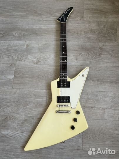 Gibson Explorer 1990