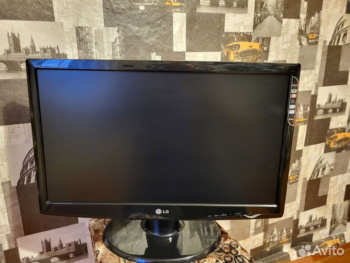 Монитор LG