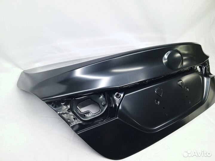 Toyota Camry 70 Крышка багажника 2018-2023